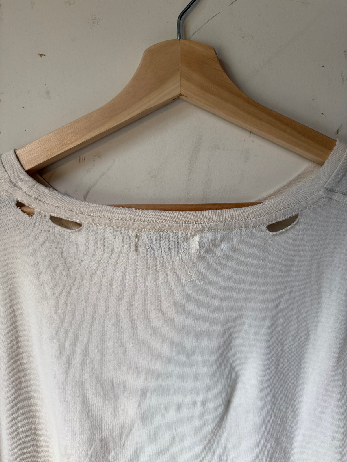 EASE TEE